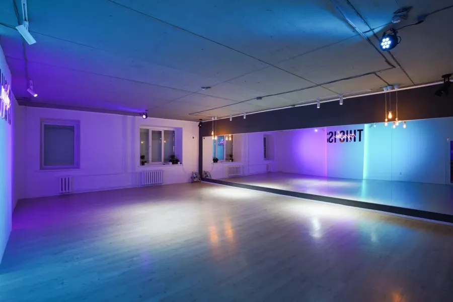 Танцевальная студия MyVibe в Новосибирске: Танцы, Школа, Хореография, Тренировка, Учимся,