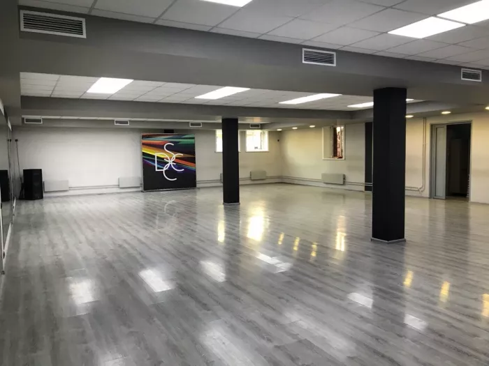 Танцевально-спортивный центр Кристалл  в  Новосибирске