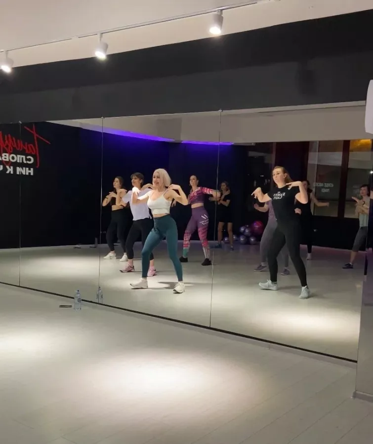 Школа танцев и фитнеса Latina Top в Новосибирске: Учимся, Танцы, Фитнес, Тренировка, Зал, Хореография, Школа,