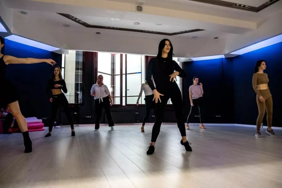 Школа танцев и фитнеса Latina Top в Новосибирске: Учимся, Танцы, Фитнес, Тренировка, Зал, Хореография, Школа,