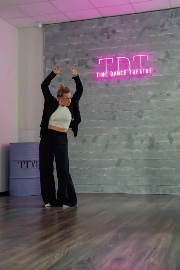 Театр танца Time в Новосибирске: Танцы, Хореография, Зал, Школа танцев, Тренировка,