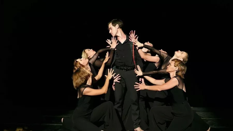 Студии танцев Ipanema&Paraiso в Новосибирске: Танцы, Хореография, Зал, Тренировка, Бачата, Сальса, Хип-хоп, Йога, Учимся,