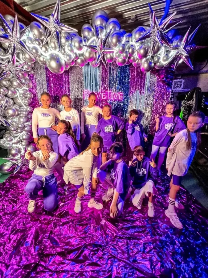 Танцевальный клуб PrimeTime Kids в Новосибирске: Танцы, Хореография, Зал, Тренировка, Школа танцев,