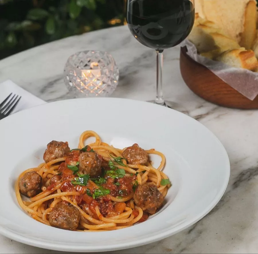 Ресторан La Parolaccia Trattoria в Буэнос-Айрес (Аргентина): Еда, Итальянская кухня, Ресторан,