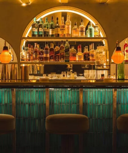 Бар Cochinchina  в  Буэнос-Айрес (Аргентина)