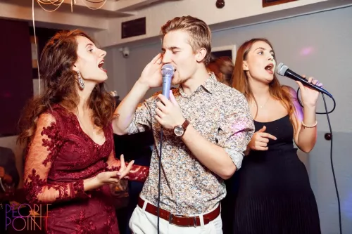 Караоке-клуб Live  в  Екатеринбурге