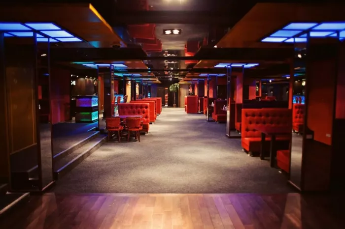 Караоке-клуб "Занзибар"