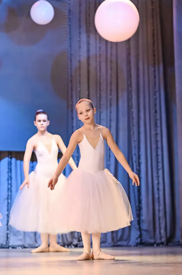 Детская школа балета Lil Ballerine в Новосибирске: Танцы, Балет, Хореография, Зал, Учимся, Школа,