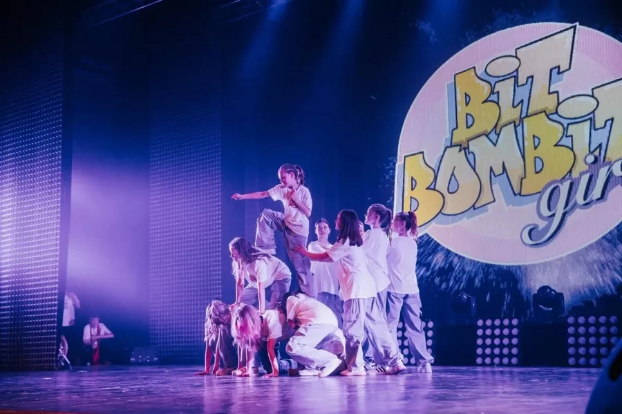 Школа Танцев Бит Бомбит в Новосибирске: Танцы, Хореография, Зал, Тренировка, Учимся, Школа,