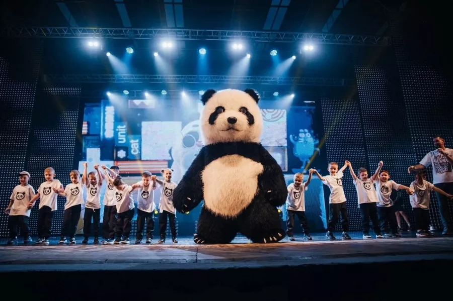 Школа Танцев Бит Бомбит в Новосибирске: Танцы, Хореография, Зал, Тренировка, Учимся, Школа,