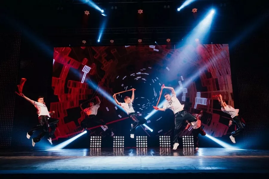 Школа Танцев Бит Бомбит в Новосибирске: Танцы, Хореография, Зал, Тренировка, Учимся, Школа,