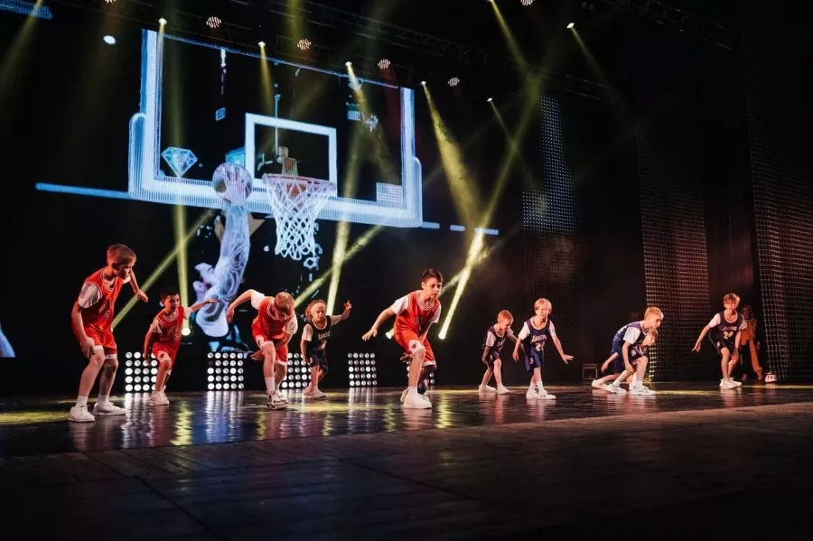 Школа Танцев Бит Бомбит в Новосибирске: Танцы, Хореография, Зал, Тренировка, Учимся, Школа,