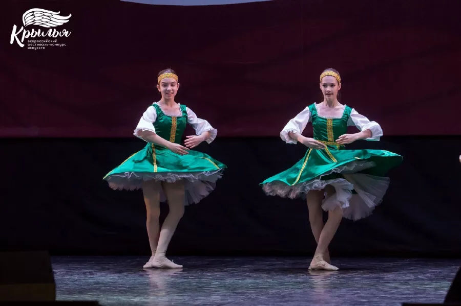 Студия балета Жизель в Новосибирске: Танцы, Хореография, Зал, Балет, Тренировка, Учимся,