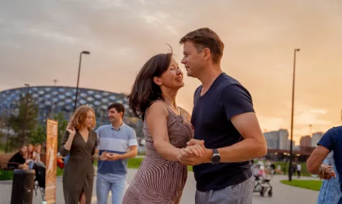 Школа танцев Штрих Кот  в  Новосибирске