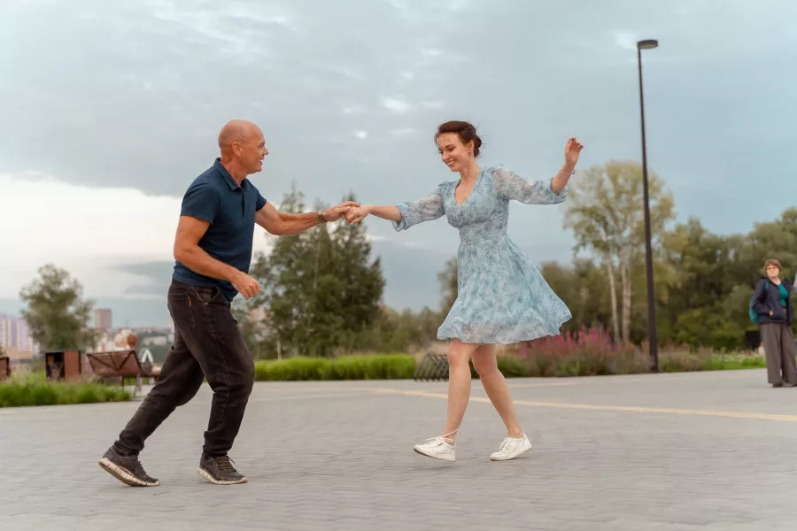 Школа танцев Штрих Кот в Новосибирске: Танцы, Хореография, Зал, Тренировка, Школа, Учимся,