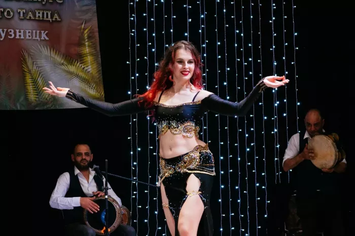 Танцевальная студия ETERI  в  Новосибирске