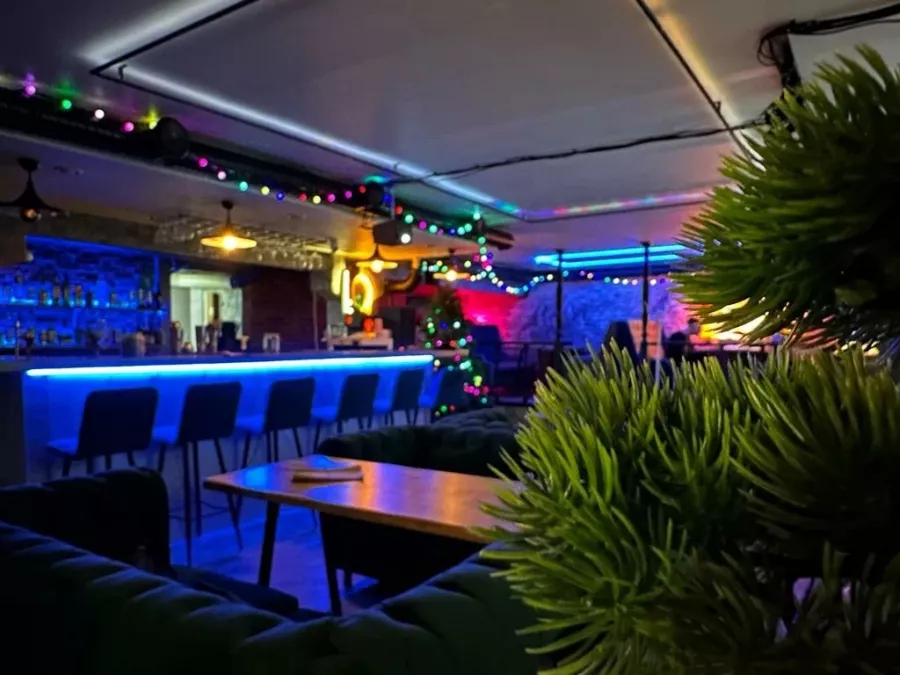 Караоке-клуб Liberty Lounge Bar в Санкт-Петербурге: Вечеринки, Танцы, Чилим, Песни,