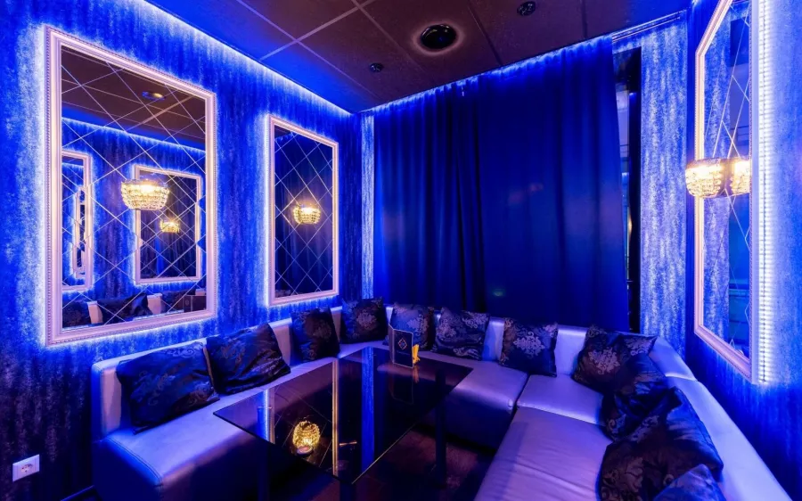 Караоке-клуб Типичный Питер в Санкт-Петербурге: Вечеринки, Танцы, Песни, Музыка,