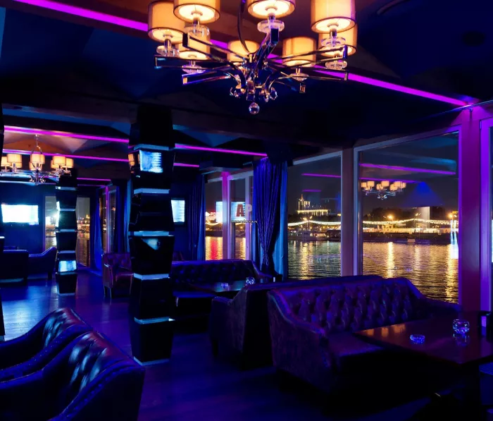 Караоке-клуб "Типичный Питер"