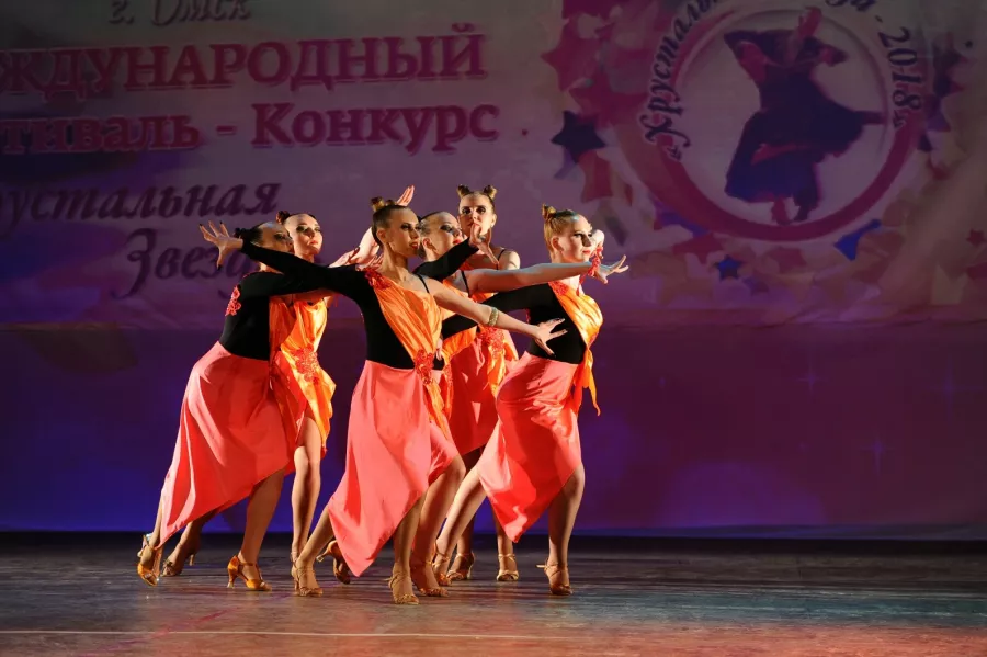 Танцевально-спортивный клуб Зодиак-Сибирь в Новосибирске: Танцы, Зал, Хореография, Тренировка, Школа танцев,