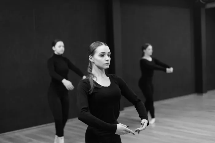 Театр современного танца Glyptic  в  Новосибирске