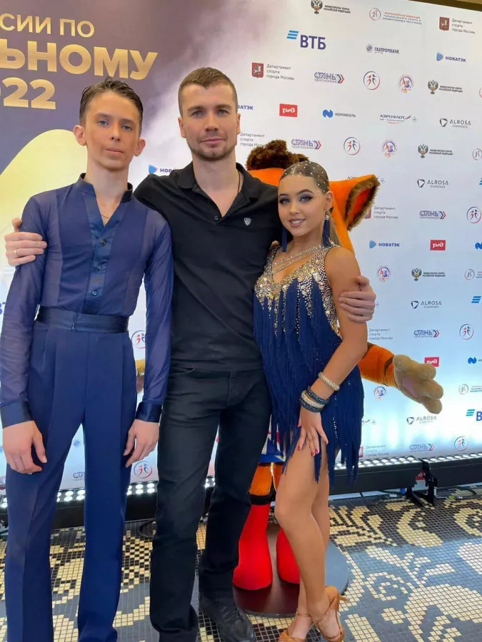 Танцевальный клуб AksenovDANCE в Новосибирске: Танцы, Хореография, Зал, Тренировка, Школа, Учимся,