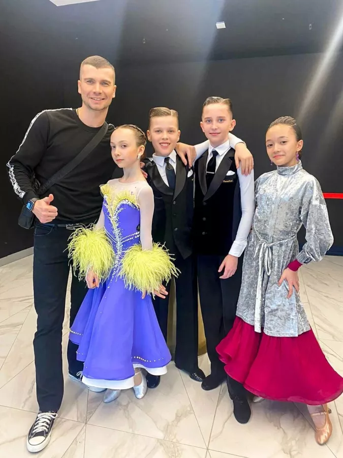 Танцевальный клуб AksenovDANCE в Новосибирске: Танцы, Хореография, Зал, Тренировка, Школа, Учимся,