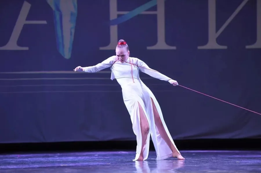 Образцовый театр танца Хрустальный башмачок в Новосибирске: Танцы, Хореография, Зал, Тренировка, Школа, Учимся,