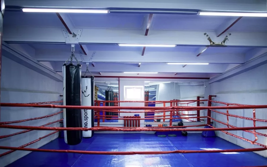 Фитнес-клуб Jumbo gym в Новороссийске: Тренажёрный зал , Тренировка, Гантели, Занятие с тренером, Штанга, Фитнес-клуб,