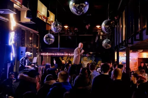 Караоке-клуб Буду поздно  в  Санкт-Петербурге