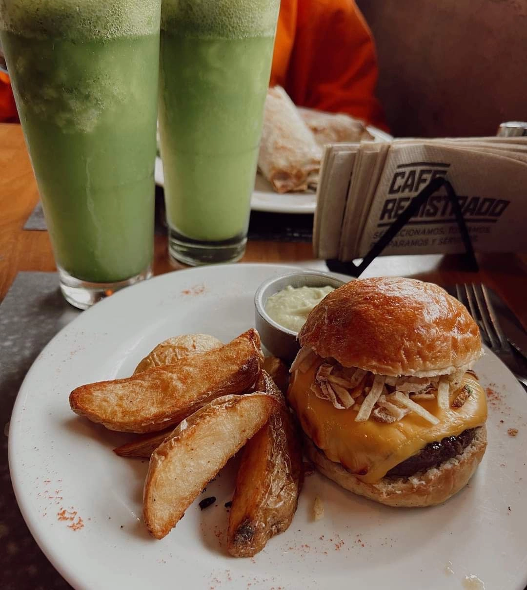 Кафе «Registrado»