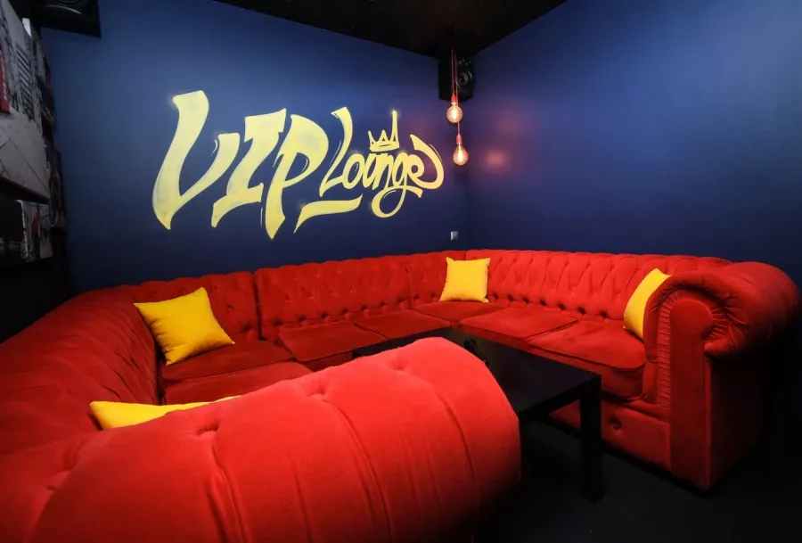 Караоке-клуб VIP Lounge в Москве: Вечеринки, Танцы, Чилим, Песни,