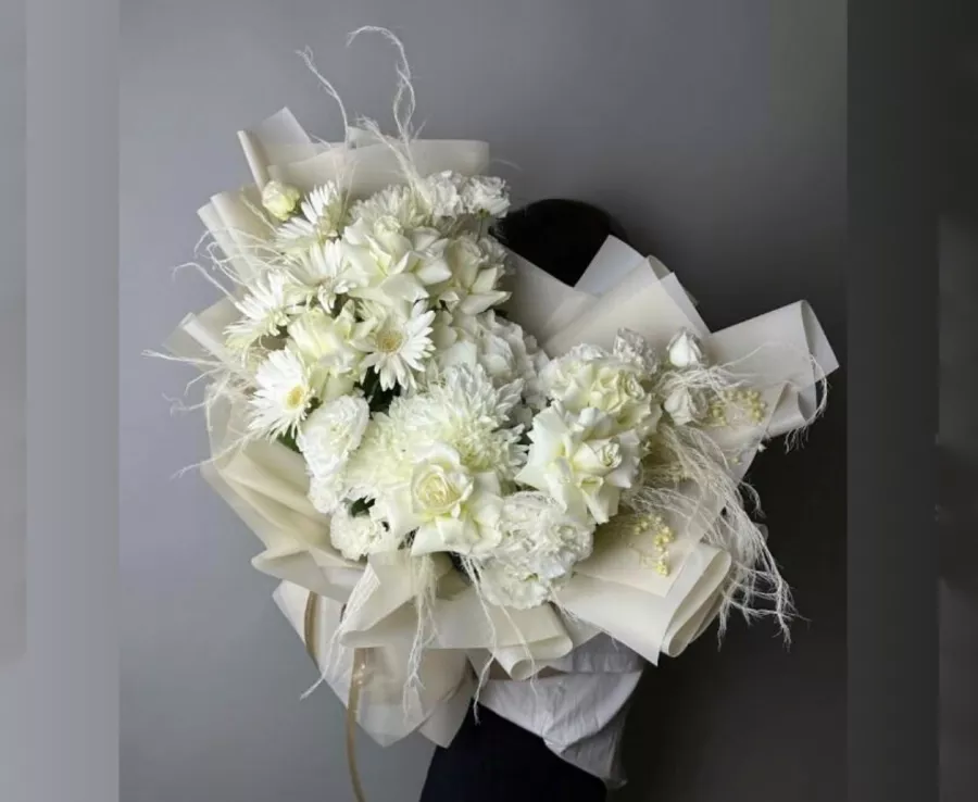 Цветочный магазин Cena Odna в Москве: Свадебный букет , Цветы, Букет, Подарки, Свадьба,