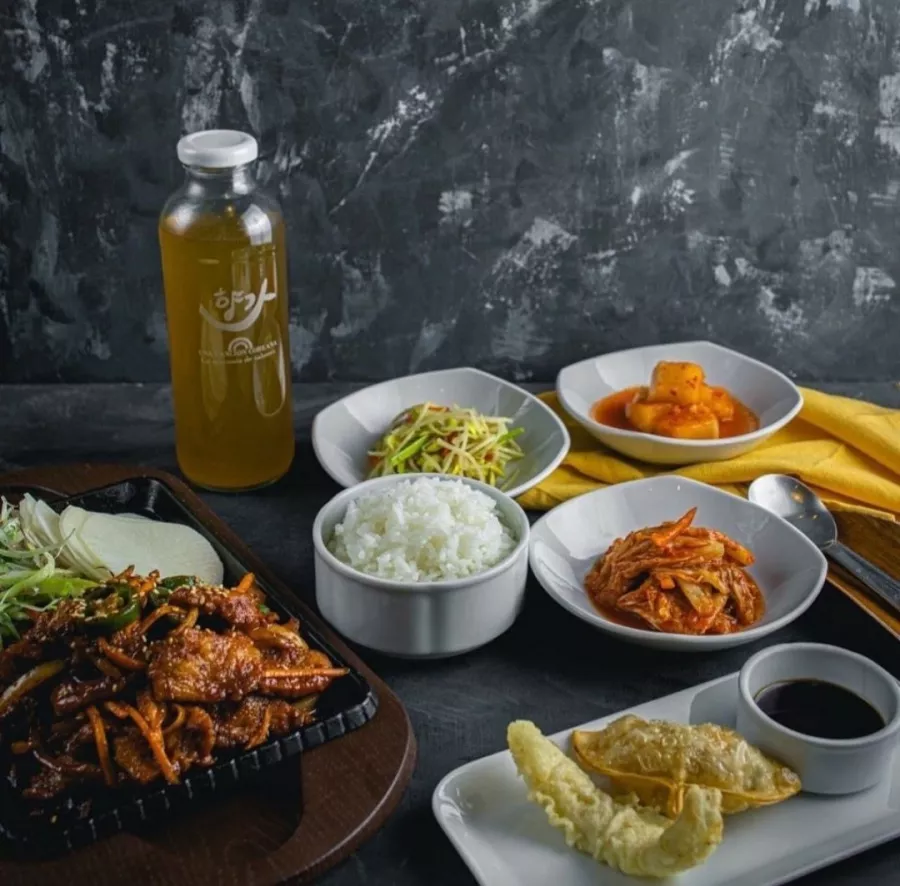 Ресторан корейской кухни Una Canción Coreana в Буэнос-Айрес (Аргентина): Еда, Ресторан,