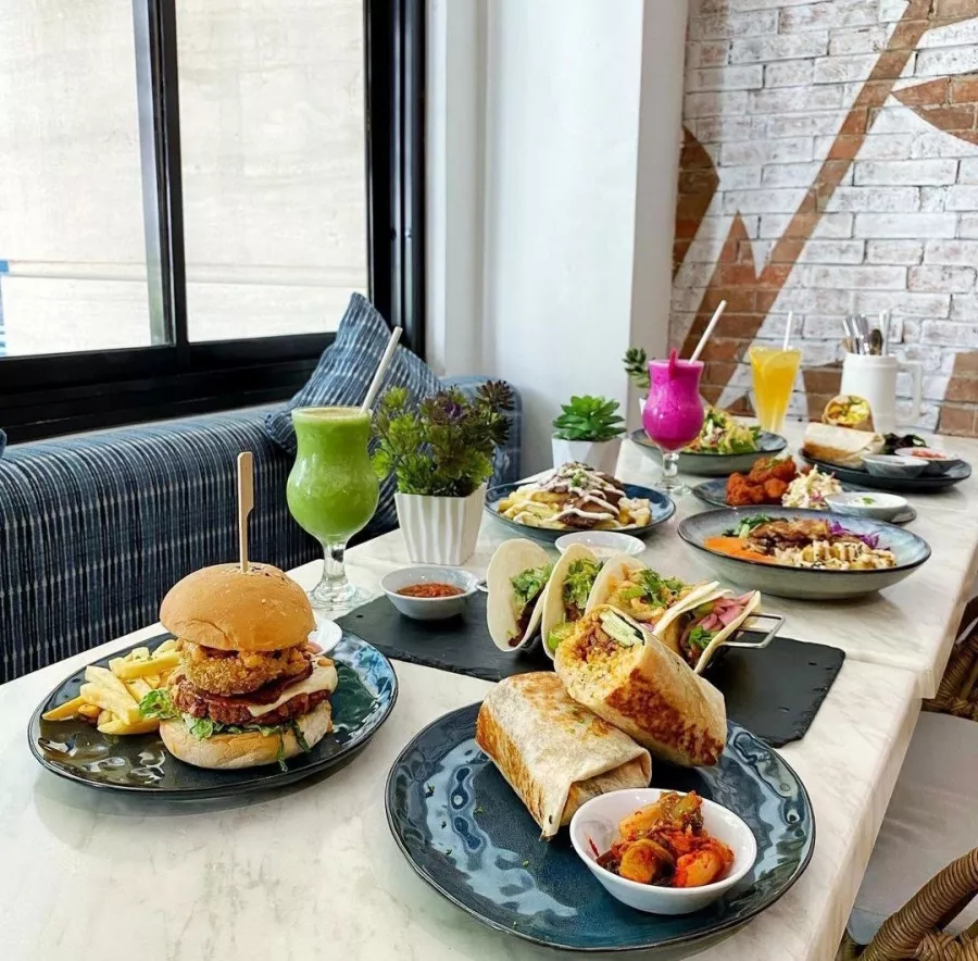 Ресторан Green Bar в Манила: Веганская кухня , Ресторан, Для веганов, For vegans, Restaurant , Vegan food,