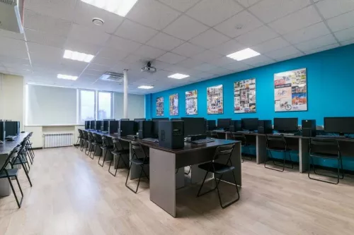 Московский технологический институт  в  Москве