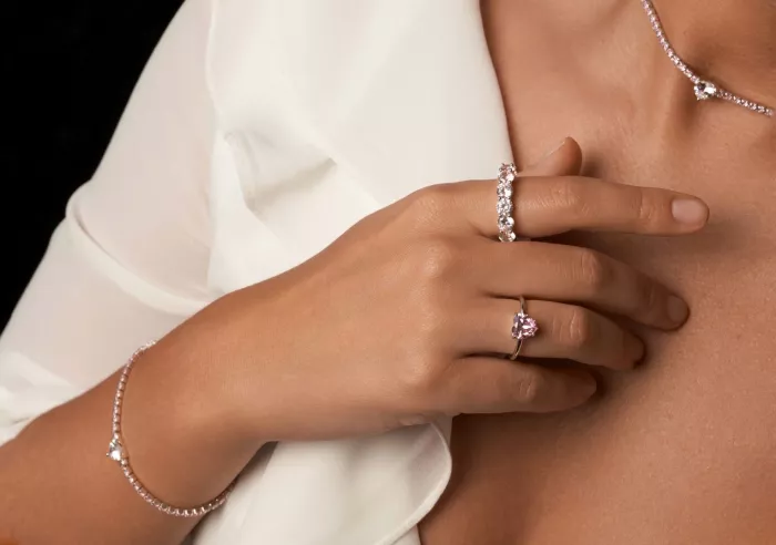 Магазин ювелирных изделий "Mie"