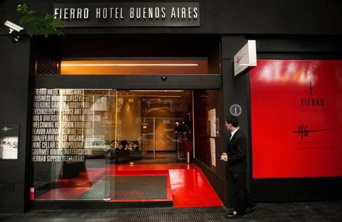 Отель Fierro в Буэнос-Айрес (Аргентина): Отель 🏨 , Бар, Бассейн, Hotel, Bar, Swimming pool ,