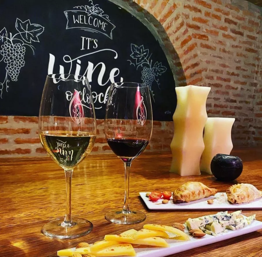 Бутик-Отель Miravida Soho Hotel & Wine Bar в Буэнос-Айрес (Аргентина): Бар, Вино, Бутик, Отель,