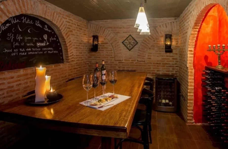 Бутик-Отель Miravida Soho Hotel & Wine Bar в Буэнос-Айрес (Аргентина): Бар, Вино, Бутик, Отель,