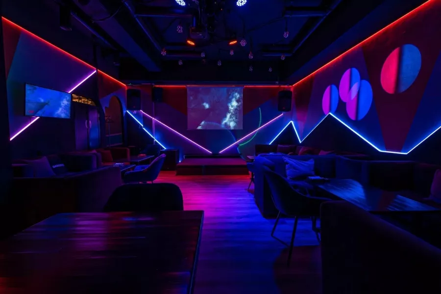 Караоке-клуб Arma Lounge в Москве: Вечеринки, Танцы, Чилим, Песни,