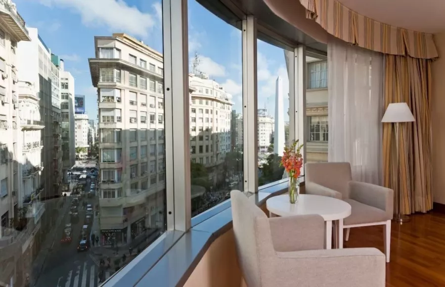 Отель NH Buenos Aires Latino в Буэнос-Айрес (Аргентина): Отель, VIP,