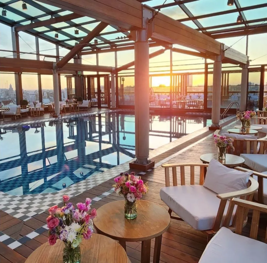 Отель Buenos Aires Marriott в Буэнос-Айрес (Аргентина): Бар, Бассейн, Hotel, Bar, Spa, Swimming pool , Отель,