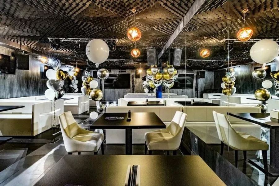 Караоке-клуб La Room в Москве: Вечеринки, Танцы, Чилим, Песни,