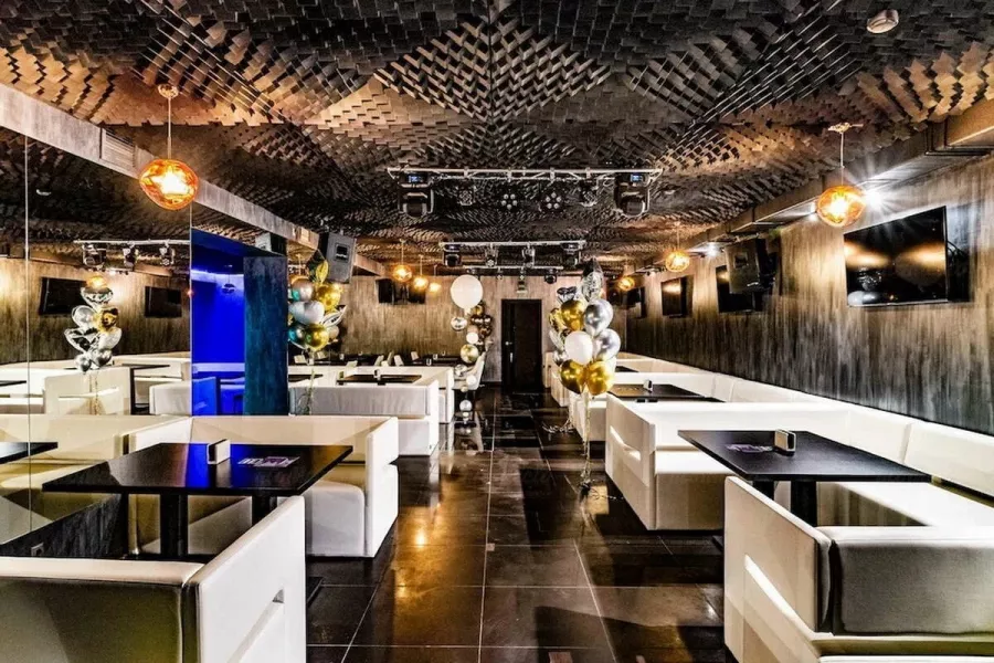 Караоке-клуб La Room в Москве: Вечеринки, Танцы, Чилим, Песни,