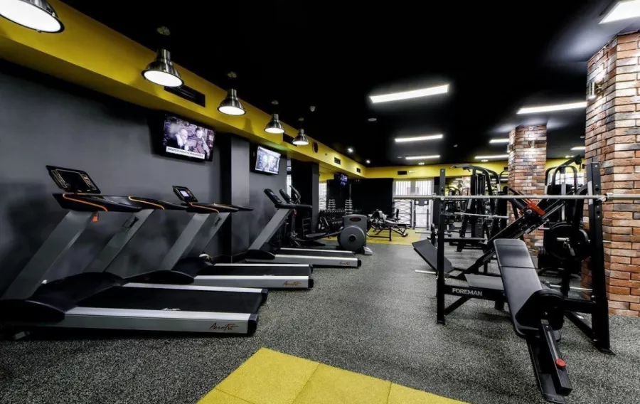 Фитнес-клуб Mark`s gym в Новороссийске: Йога, Пилатес, Стретчинг, Фитнес-бар, TRX тренировки, Развиваться, Персональный тренер, Аэробика,