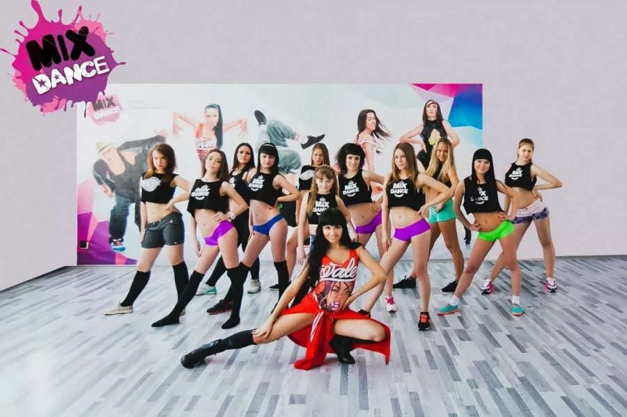 Студия современного танца Mix Dance в Уссурийске: Танцы, Зал, Хореография, Школа танцев, Растяжка, Хип-хоп,