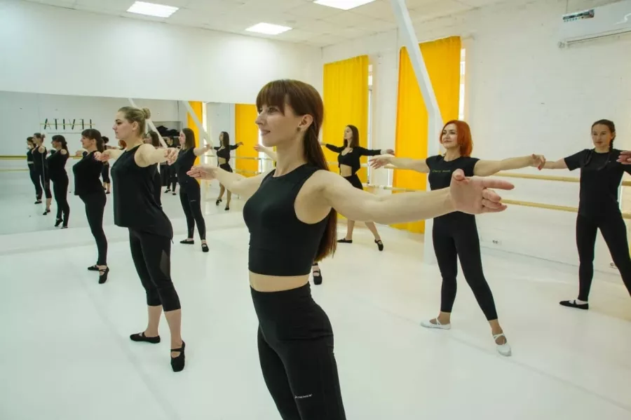 Студия балета и растяжки LEVITA в Уссурийске: Танцы, Зал, Хореография, Балет, Растяжка, Школа,