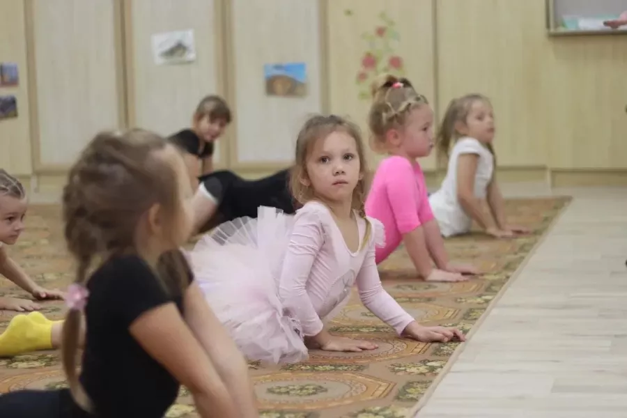 Центр развития Мария в Уссурийске: Детям, Танцы, Зал, Хореография, Растяжка, Школа,