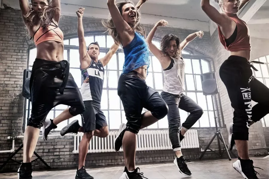 Танцевальная студия СтильDANCE в Уссурийске: Танцы, Зал, Хореография, Школа танцев,